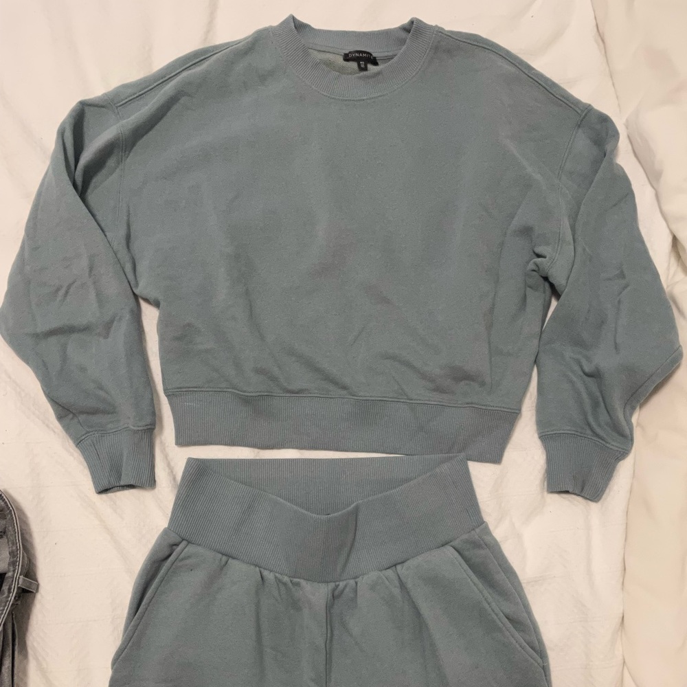 Dynamite Gray Sweatshirt and Sweatpants Set